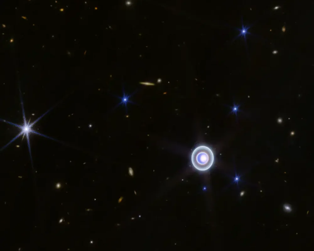 天王星（NIRCam 图像）